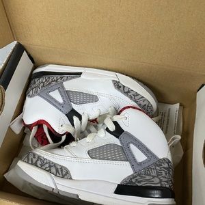 Gray and white Jordan 3 size 7c kids